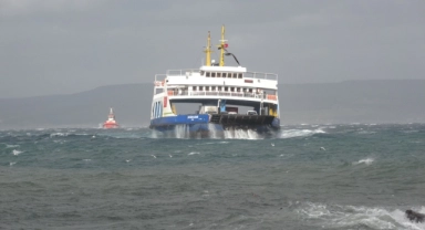 Deniz ulaşımına "hava" engeli! Bu sefer Çanakkale'de...