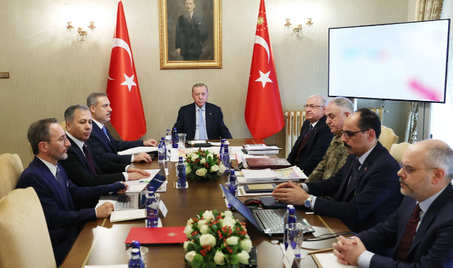 Dolmabahçe'deki kritik toplantı sona erdi