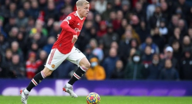 Donny van de Beek, sezon sonuna kadar Eintracht Frankfurt'a kiralandı