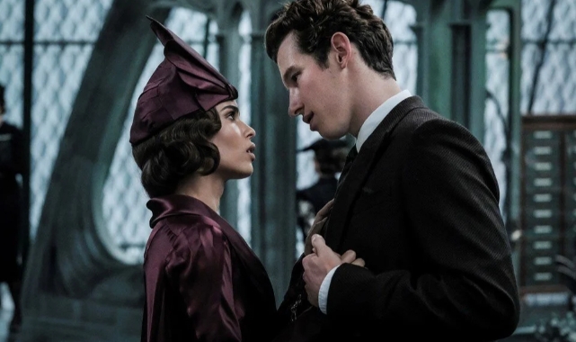 Dua Lipa'nın yeni aşkı: Callum Turner