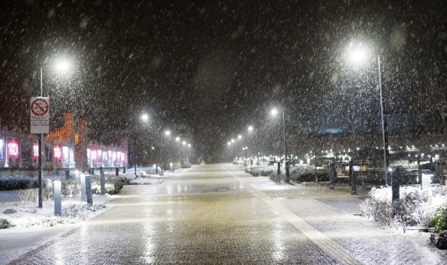 Edirne'de vatandaşların kar sevinci