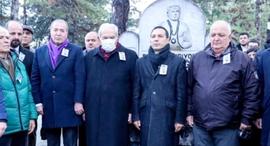 Efsane güreşçi Yaşar Doğu, kabri başında anıldı