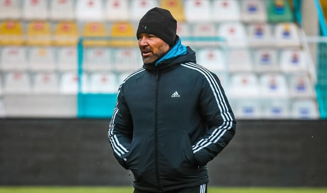 Erzurumspor Teknik Direktörü Hakan Kutlu’dan duygu dolu çağrı