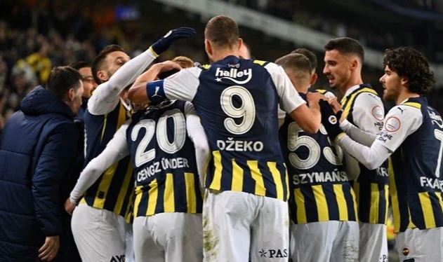 Fenerbahçe'den rekor: Tüm kulvarlarda 100 gole ulaştı