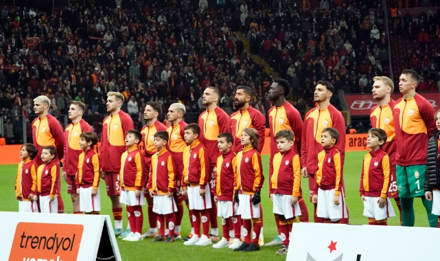 Galatasaray’da 2 değişiklik!