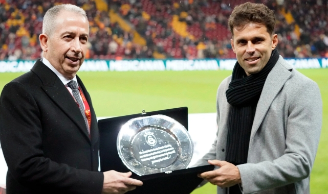 Galatasaray'dan Cassio Lincoln'e plaket
