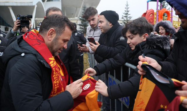 Galatasaray kafilesine Sivas'ta coşkulu karşılama
