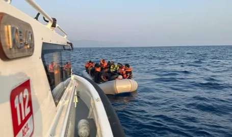 GKRY açıklarında 60 düzensiz göçmen kurtarıldı!