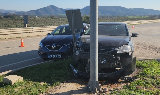 Hatay'da trafik kazası! 2 yaralı