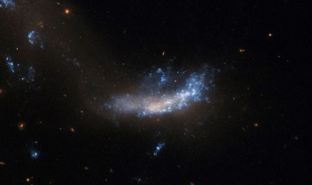 Hubble Teleskobu'ndan süpernova görüntüsü: Güneş'ten 2,5 milyar kat daha parlak