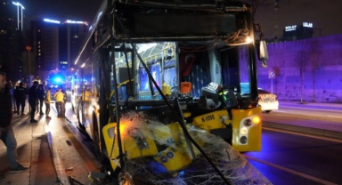 İETT otobüsü park halindeki kamyona çarptı! Çok sayıda yaralı var