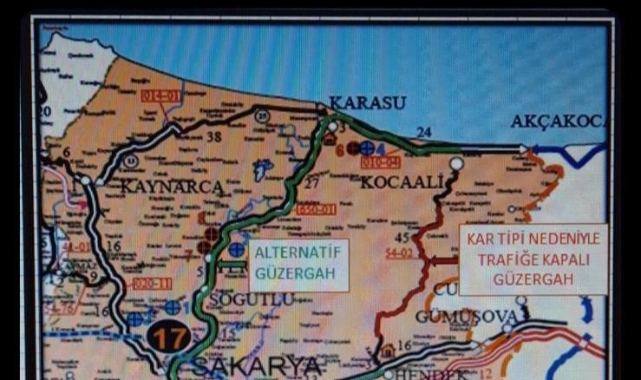 İki ilçeyi bağlayan yol kar sebebiyle kapandı