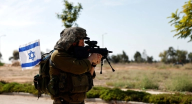İsrail, Lübnan'daki Hizbullah hedeflerini vurdu