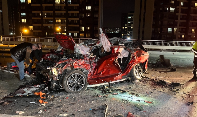 İstanbul'da trafik kazası! Ölü ve yaralılar var