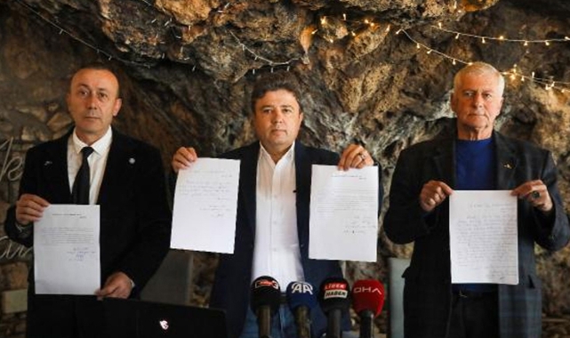 İYİ Parti'de 6 istifa birden!