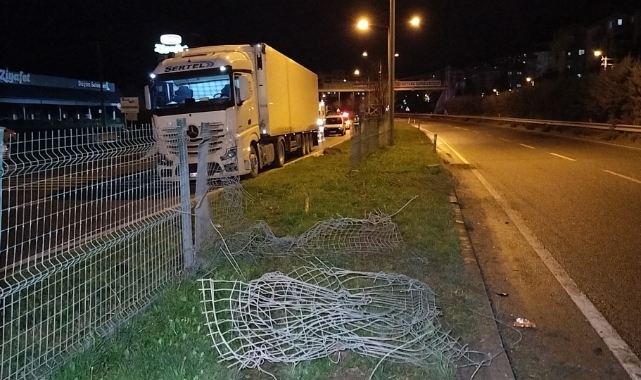 Kamyonet TIR'a çarpıp karşı şeride geçti: 1 yaralı