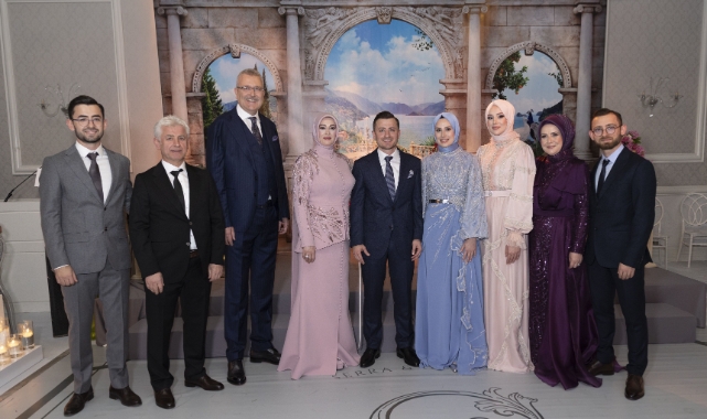 Karacabey Belediye Başkanı Özkan'ın mutlu günü
