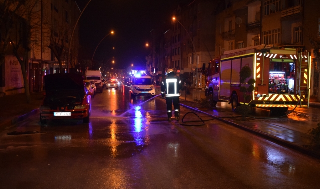 Karaman’da LPG’li otomobil yandı, yol trafiğe kapatıldı