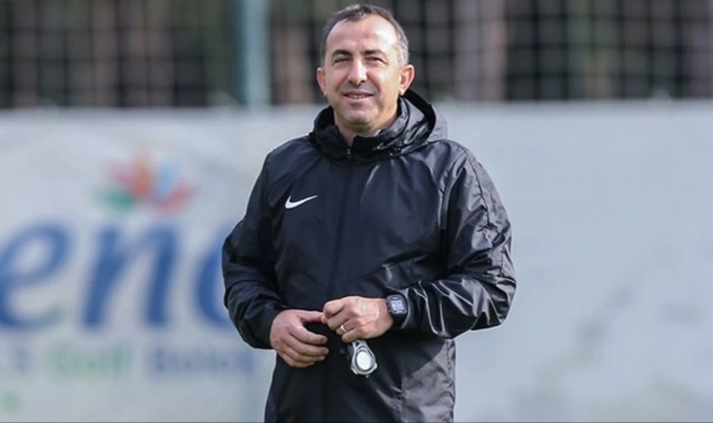 Kayserispor'da teknik direktör ile yollar ayrıldı!