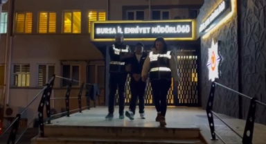 Kekikli bonzai polise takıldı
