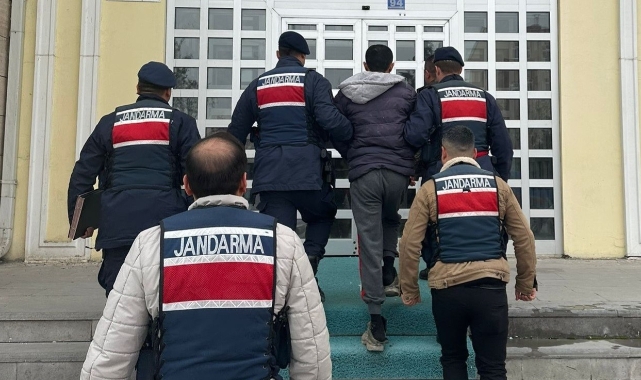 Kesinleşmiş cezası vardı! Saklandığı evde yakalandı