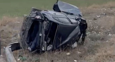 Kontrolden çıkan otomobil şarampole yuvarlandı, 2 kişi hayatını kaybetti