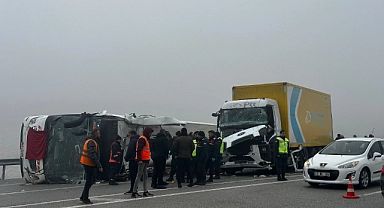 Malatya'da yolcu otobüsü devrildi!  4 ölü, 36 yaralı