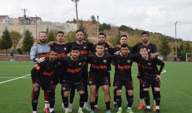 Manisa SAL'da liderler namağlup yoluna devam ediyor