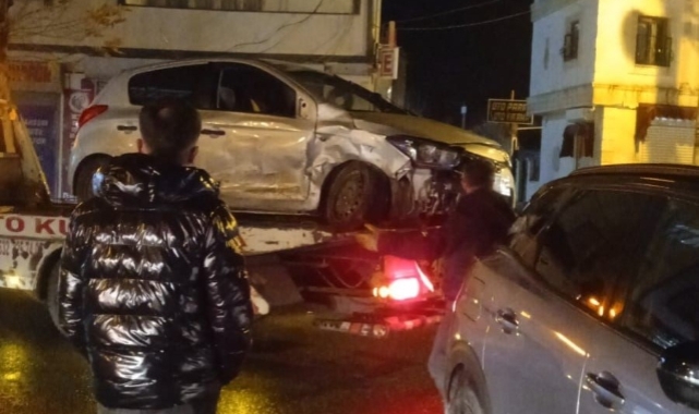 Mardin’de iki otomobil çarpıştı: 6 yaralı