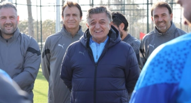 Menemen FK’da Yılmaz Vural, Cenk Laleci’yi geride bıraktı