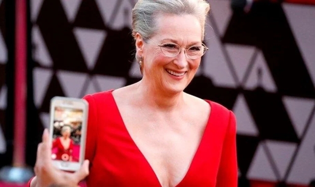 Meryl Streep: Barbie filmi sinema sektörünü kurtardı