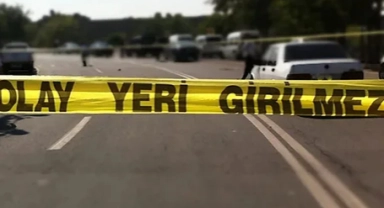 Minibüs refüje çarptı: 12 yaralı!