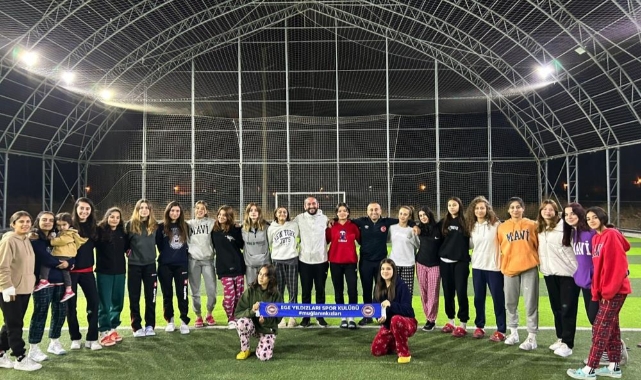 Muğla’nın U16 kızları Hokey takımı ilk maçını kazandı