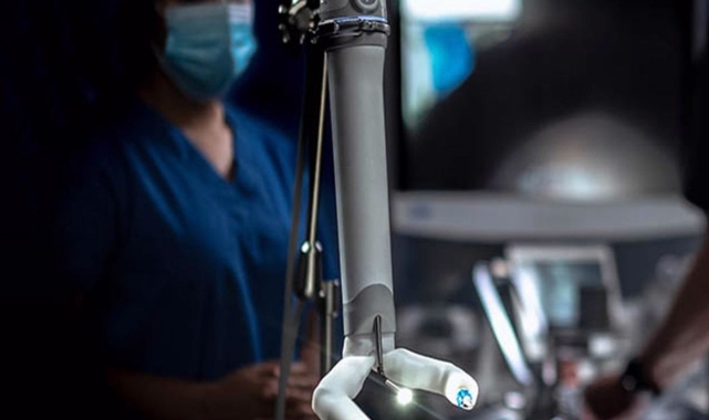 NASA, uzaya cerrah robot gönderecek!