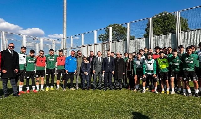 Nilüfer Belediye Başkanı Turgay Erdem, Bursaspor’u ziyaret etti