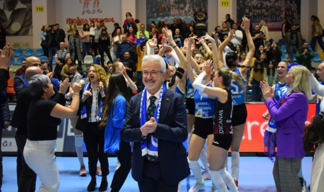 Nilüfer'in sultanları Avrupa'da yarı finalde
