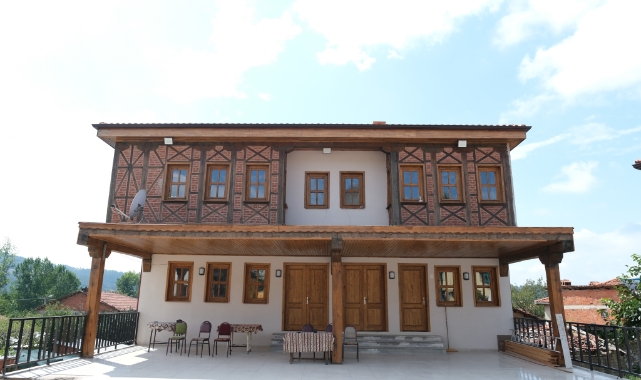 Orhaneli’de köy konakları tamamlanıyor
