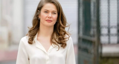 Oyuncu Burcu Biricik anne oluyor