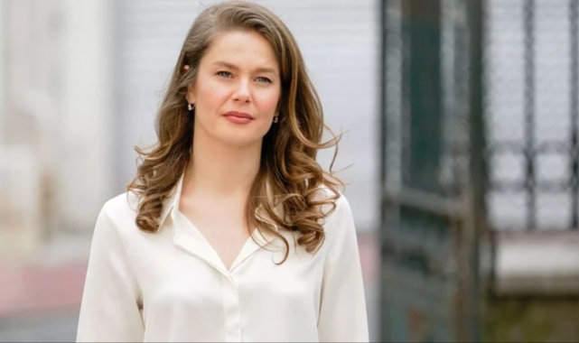 Oyuncu Burcu Biricik anne oluyor