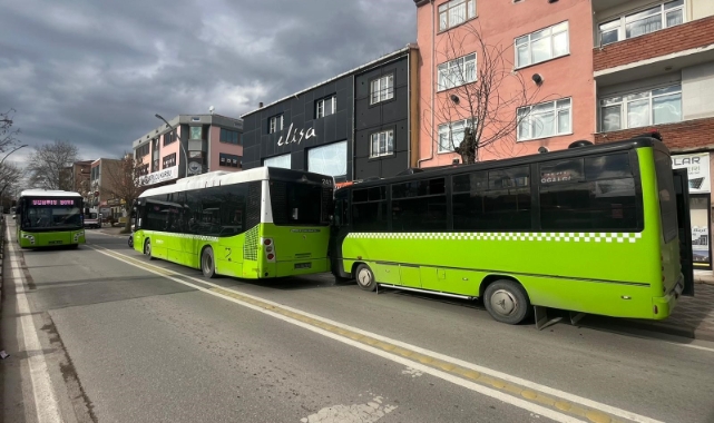 Özel halk otobüsü ile belediye otobüsü çarpıştı: 6 yaralı