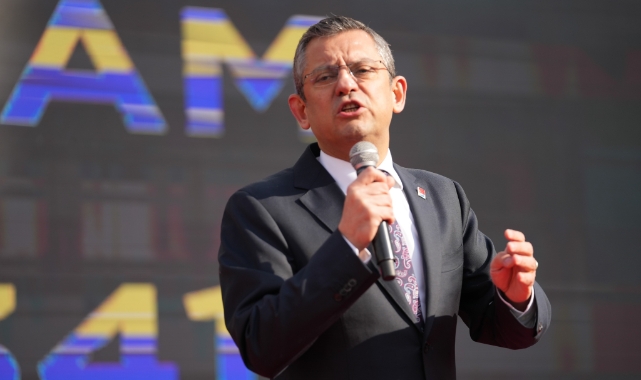 Özgür Özel milyonluk yatırımların açılışını yaptı