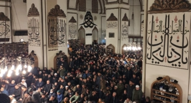 Şehitler için sabah namazında dua edilecek