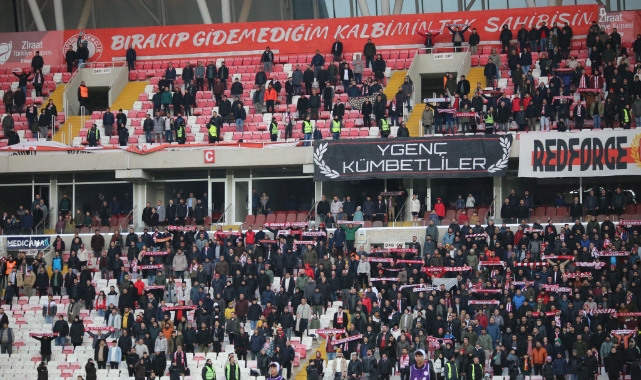 Sivasspor taraftarı Galatasaray maçına ilgi göstermedi