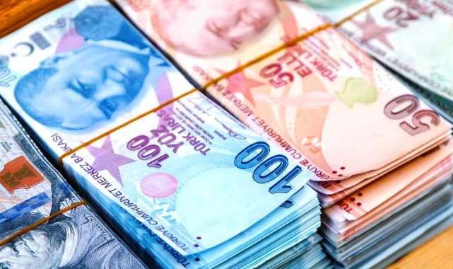 SSK ve Bağkur emeklilerinin gözü kulağı ilave zamda!