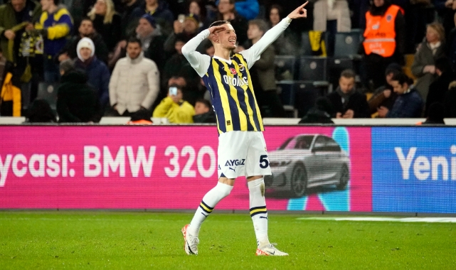 Szymanski 1 gol, 2 asistle yıldızlaştı
