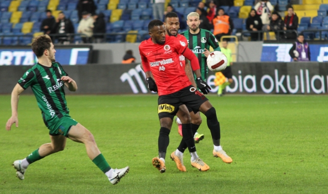 Trendyol 1. Lig: Gençlerbirliği: 3 - Sakaryaspor: 1