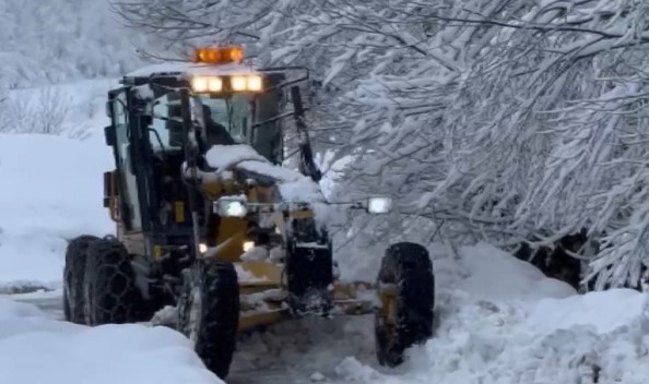 Tunceli'de köy yolları bir bir açılıyor!