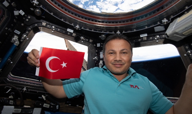 Uzaydan yanıtladı: İlk Türk Astronot Alper Gezeravcı'nın bir günü