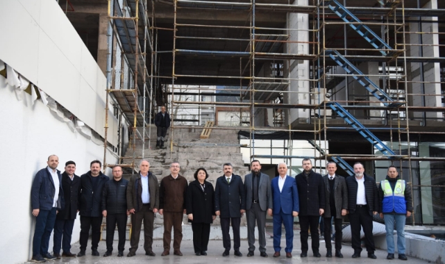 Yıldırım'da Sadık Ahmet'e vefa