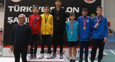 Yüreğirli atletlerden Türkiye rekoru